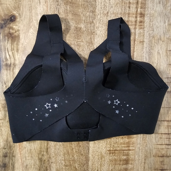 Six Victoria Secret Sports Bras 32C - Picture 7 of 16